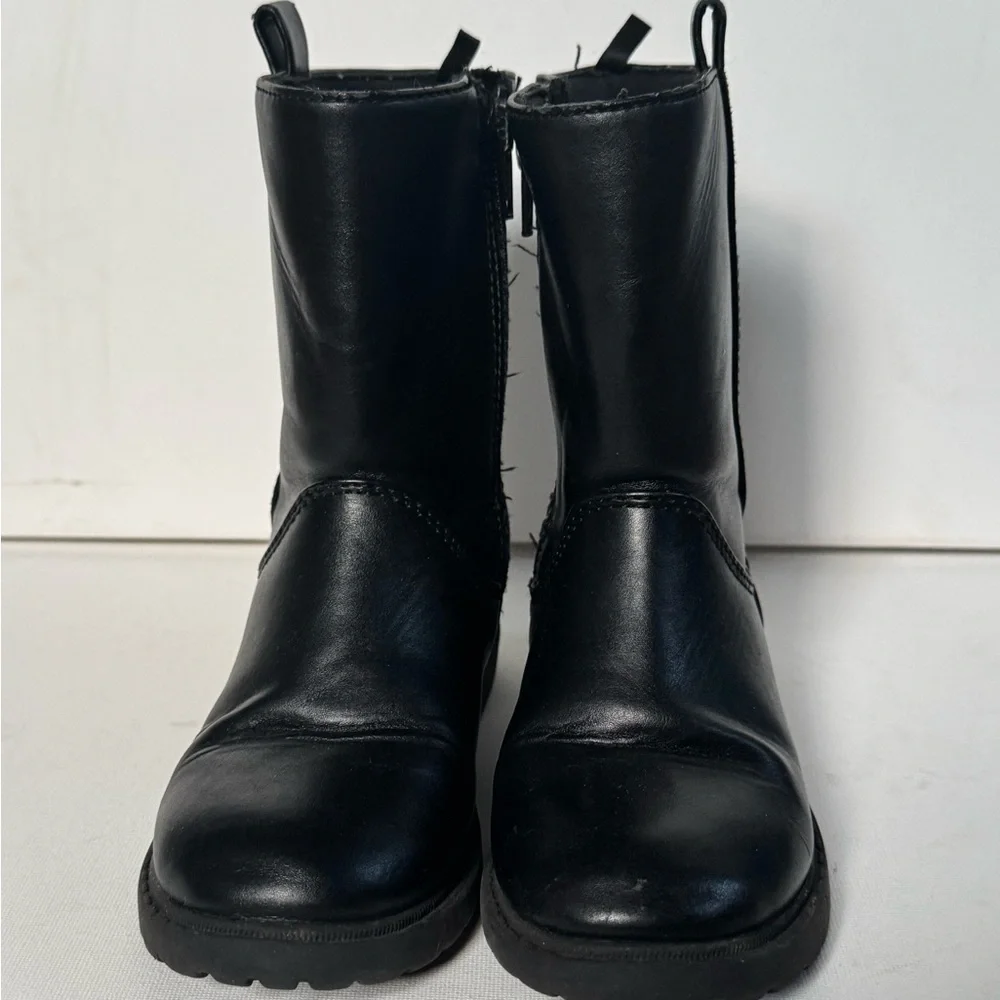 Old Navy Black Casual Faux Leather Girl Boots Size 10